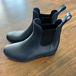 Capelli of New York Rain Boot Sz 6 Navy